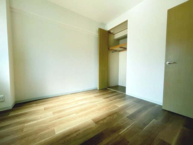 チトセプラザの洋室|明るい洋室です