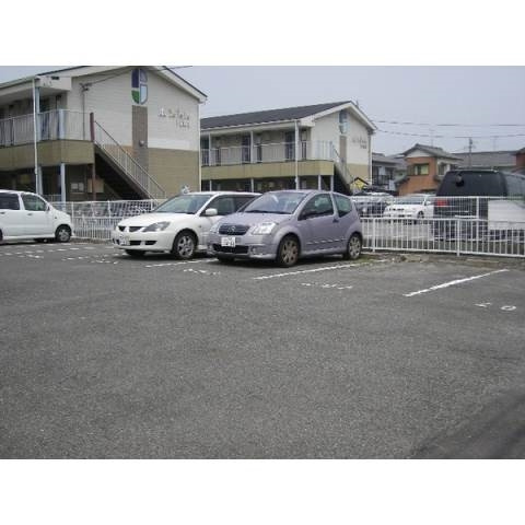 サンライズノダの駐車場