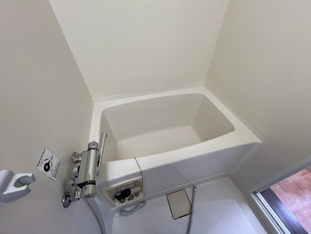 桂町貸家35 の浴室