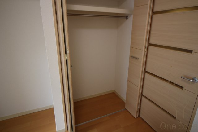 近江レジデンス4号館の収納