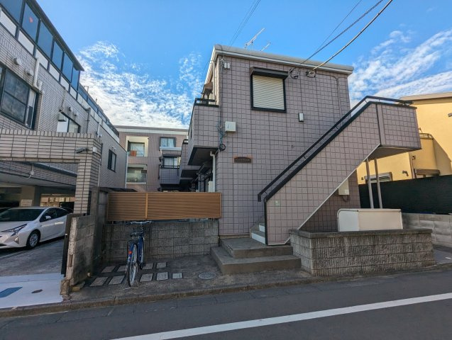 ニューシティパルの外観|自転車駐輪場