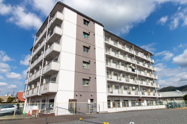 ホワイトハイツ鹿島台