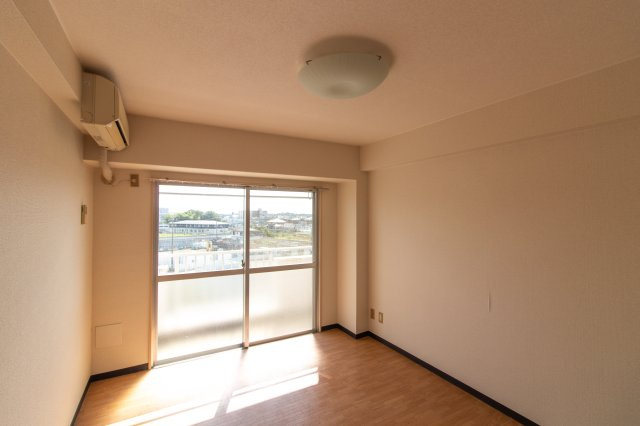 【居間・リビング】の画像