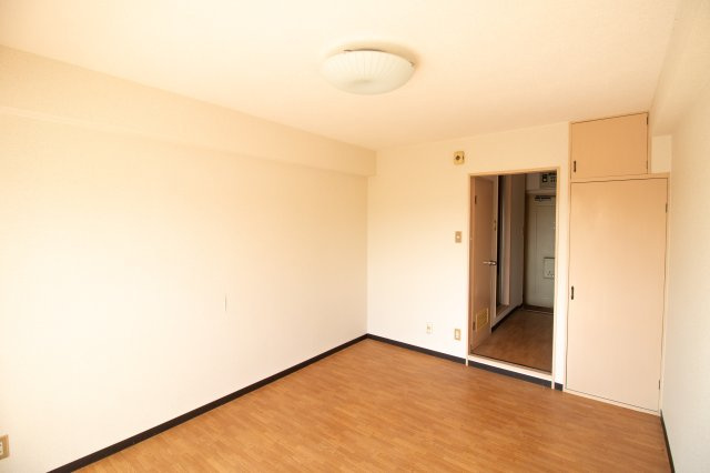 【居間・リビング】の画像