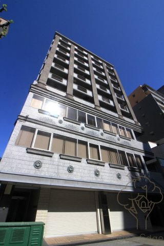 サクシード南森町の外観