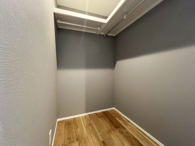 新築分譲［ミラクラス五本木Ⅱ］の収納|ウォークインクローゼット（２０２５年１０月撮影）