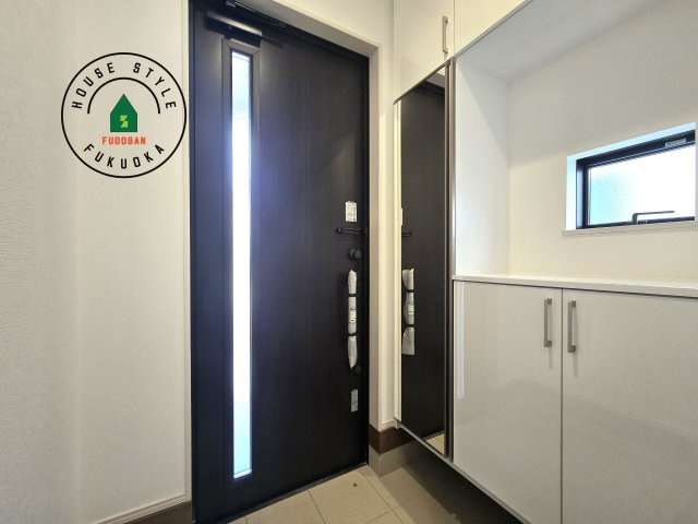 福岡市東区美和台5丁目第1-2棟(B号棟)の防犯設備|二重ロックでしっかり防犯対策ができます。