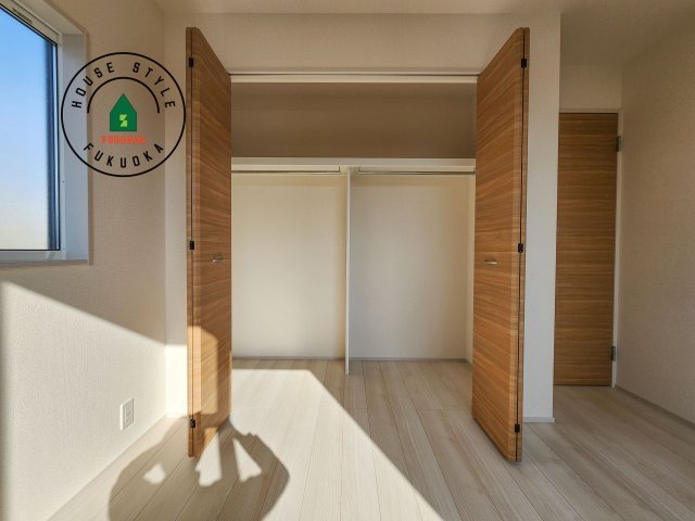 福岡市東区美和台3丁目第1-2棟（1号棟）の子供部屋|穏やかな光が差し込む室内には、穏やかな時間が流れます。