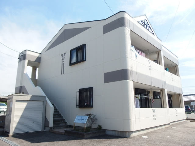 クレストール松塚の外観