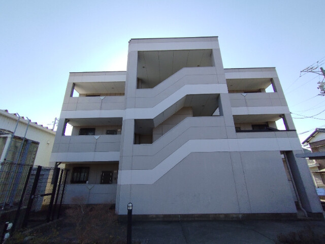 アムールあらこの外観
