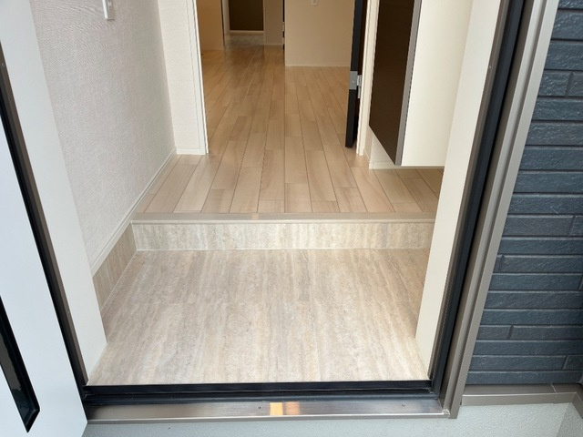 ＣＯＮＳＯＬＡＲ（コンソラール）の玄関|玄関(イメージ)