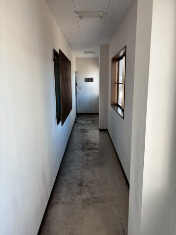 高知県高知市1棟アパートの玄関