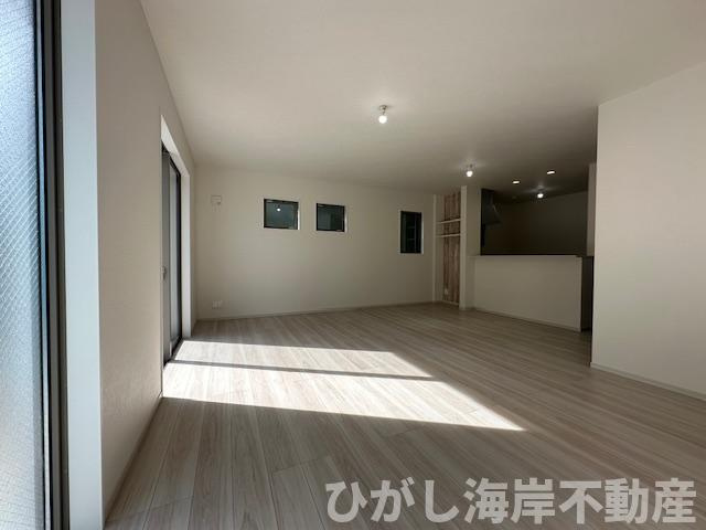 茅ヶ崎市円蔵　新築戸建　全2棟の居間・リビング|20.5帖　LDK