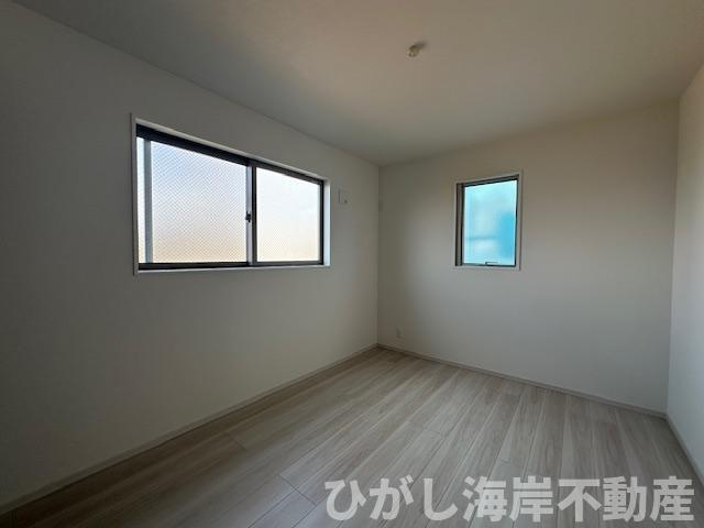 茅ヶ崎市円蔵　新築戸建　全2棟の内装|6帖　洋室