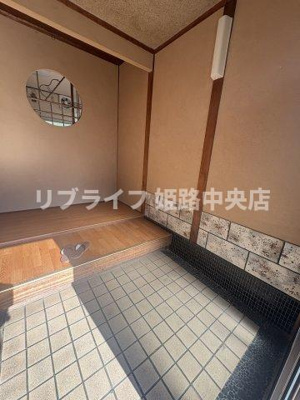 【庭】 | 野里戸建