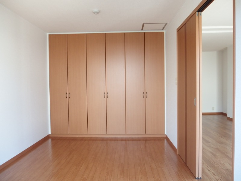 ガーデンハーツの洋室