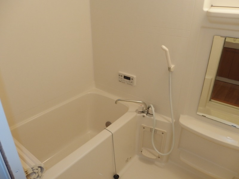 ガーデンハーツの浴室