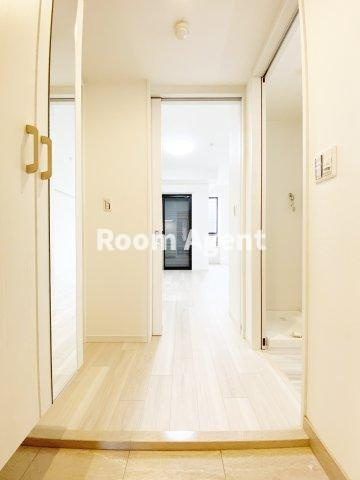 ヒルズ桜山の玄関