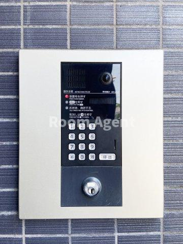 ジオステージ本山のエントランス