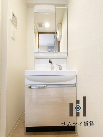 プレサンス桜通ベルノの洗面所