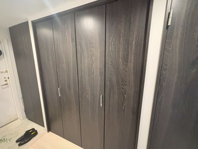 クレッセント二子多摩川Ⅱの収納|廊下にある収納です