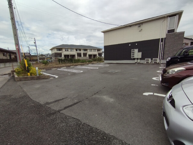 ウルスの駐車場