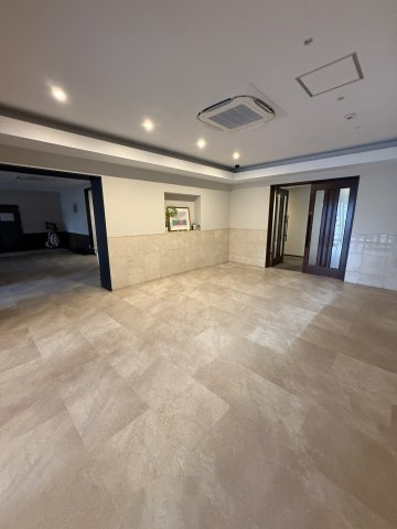 フォレステージュ天神のロビー