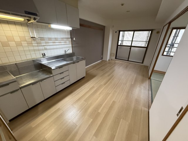 メゾン・ド・プラス豊中の居間・リビング