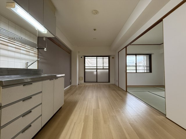 メゾン・ド・プラス豊中の居間・リビング