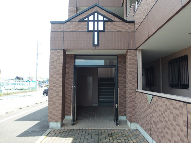 グランチェスタＡのエントランス