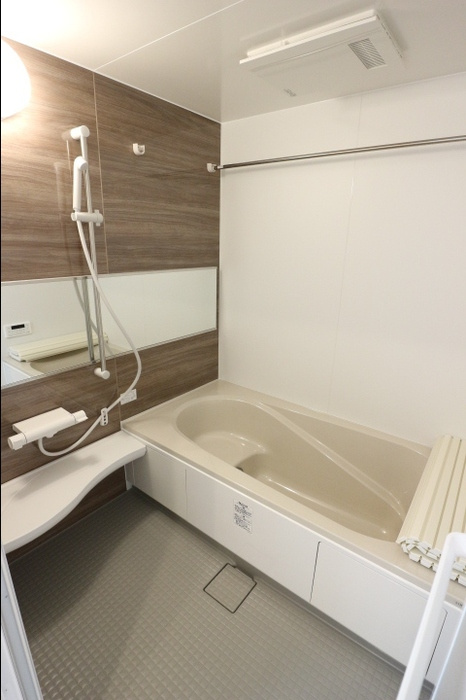 ジュモンターニュの浴室|バスルーム