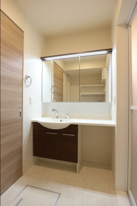 ジュモンターニュの独立洗面台|洗髪洗面化粧台