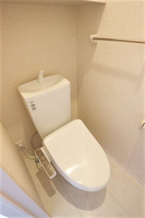 ジュモンターニュのトイレ|温水洗浄暖房便座