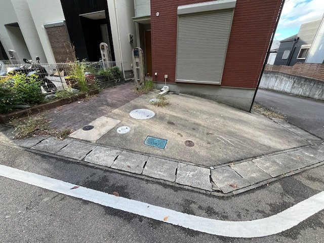 加賀田一戸建の駐車場