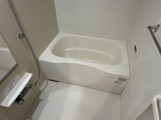 レガーロＷｅｓｔの浴室