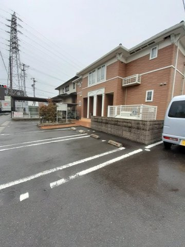 パークメゾン松下の駐車場