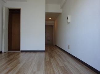 【居間・リビング】 | ライオンズマンション磯子第３