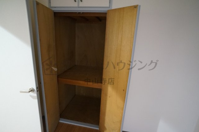 REIWA宝塚の収納|参考、同建物・反転間取りの号室