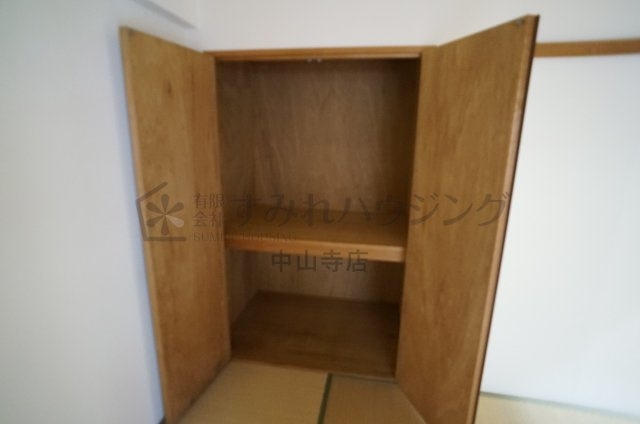 REIWA宝塚の収納|参考、同建物・反転間取りの号室