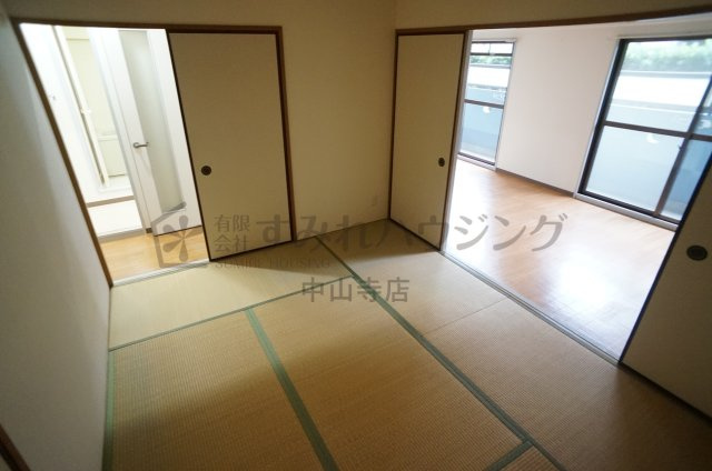 REIWA宝塚のその他|参考、同建物・反転間取りの号室