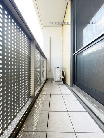 シャーメゾン城南のバルコニー