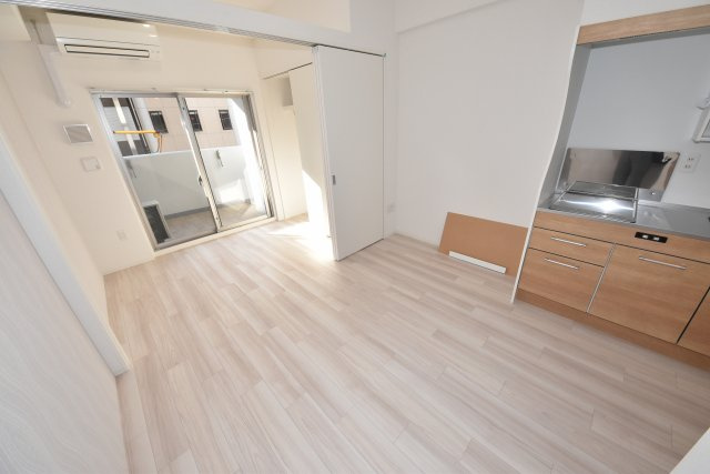 セレニテ日本橋プリエの居間・リビング