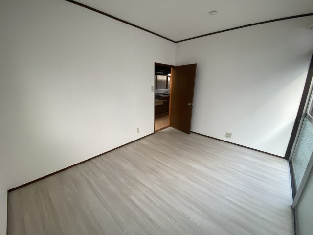 所沢市上安松の洋室