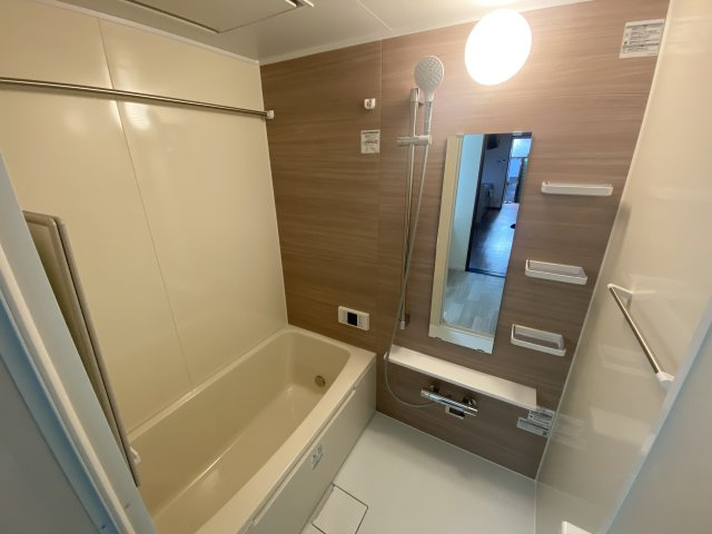 所沢市上安松の浴室