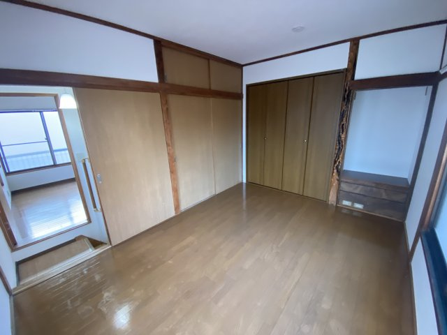 所沢市上安松の洋室