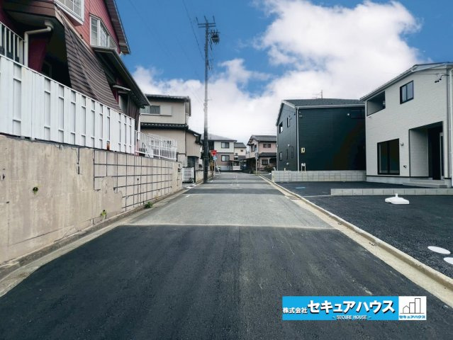 【今からご案内可能】東海市富貴ノ台 全6棟 の前面道路含む現地写真|事前予約にて現地ご見学いただけます！お気軽にお問い合わせください♪
■株式会社　セキュアハウス■
住宅ローンに強く、知識、経験豊富なスタッフ在籍
お客様に寄り添い、ご成約後もサポート致します。