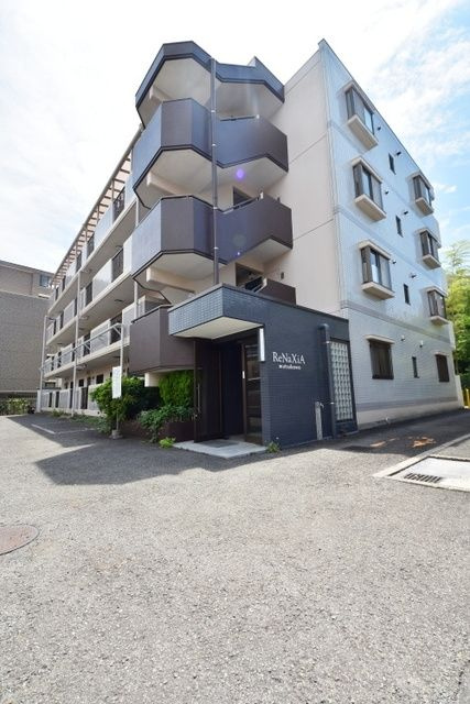 レナジア六ッ川の外観