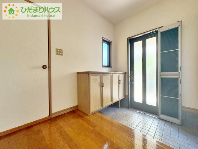日立市金沢町6丁目　中古戸建の玄関|丁度良い靴箱のサイズ♪これだけあれば家族全員の靴がしまえてスッキリ(^O^)