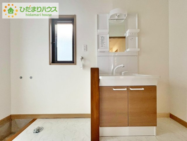 日立市金沢町6丁目　中古戸建の独立洗面台|シンプルで使い勝手の良い独立洗面台！