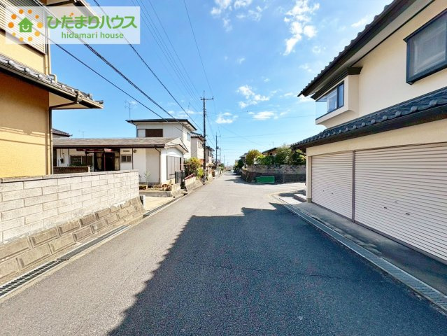 日立市金沢町6丁目　中古戸建の前面道路含む現地写真|南道路に面しているので日当たり良好☆光が差し込む明るい暮らしが可能です(^^)/